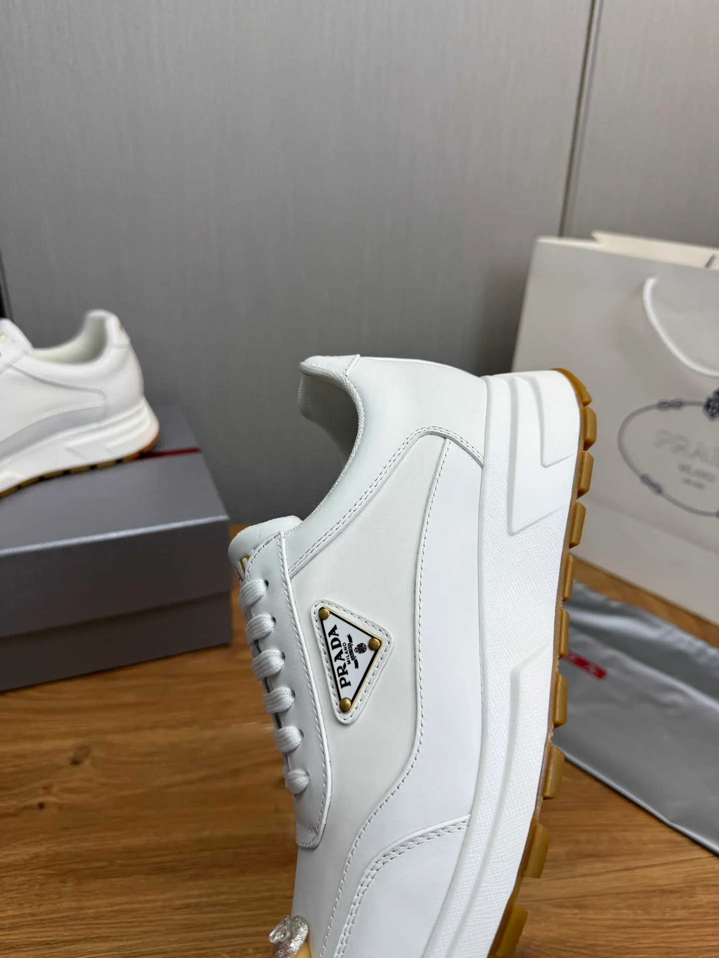 Men's shoes 💰580💰 [PRADA] Popular men's shoes shipped 👏Official website synchronization ⬆️Original cowhide fabric + cowhide lining, 1⃣️:1⃣️reproduction, original sole, 38-45 (45. Customized, non-refundable)